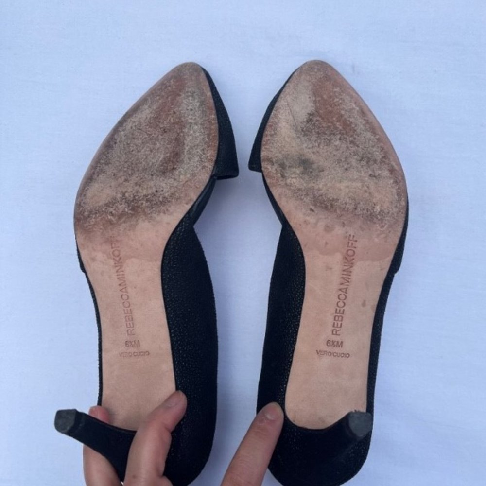 REBECCA MINKOFF Brie D'Orsay Black Stingray Print Pumps Size 6 1/2M - Picture 6 of 14